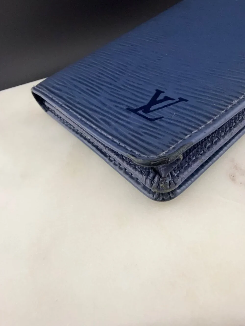 Louis Vuitton classic louis